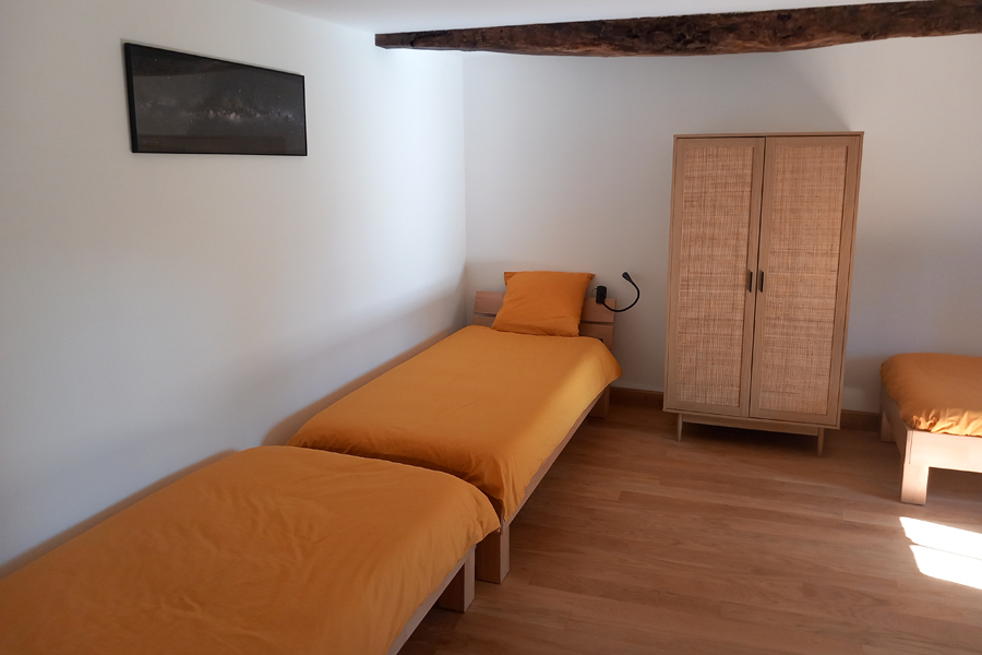 la-montagne-sud-allemans-dordogne-chambre-métairie